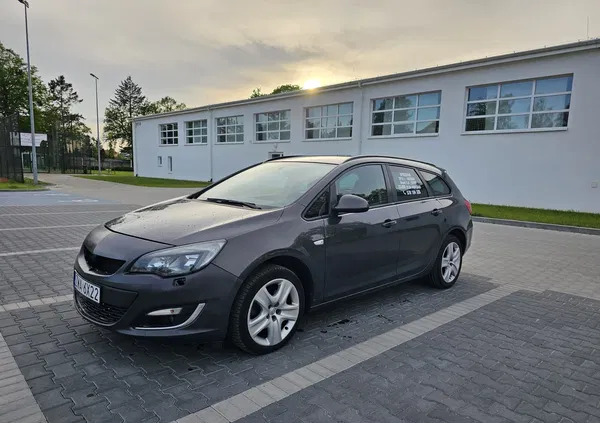 zachodniopomorskie Opel Astra cena 18000 przebieg: 223774, rok produkcji 2013 z Wałcz